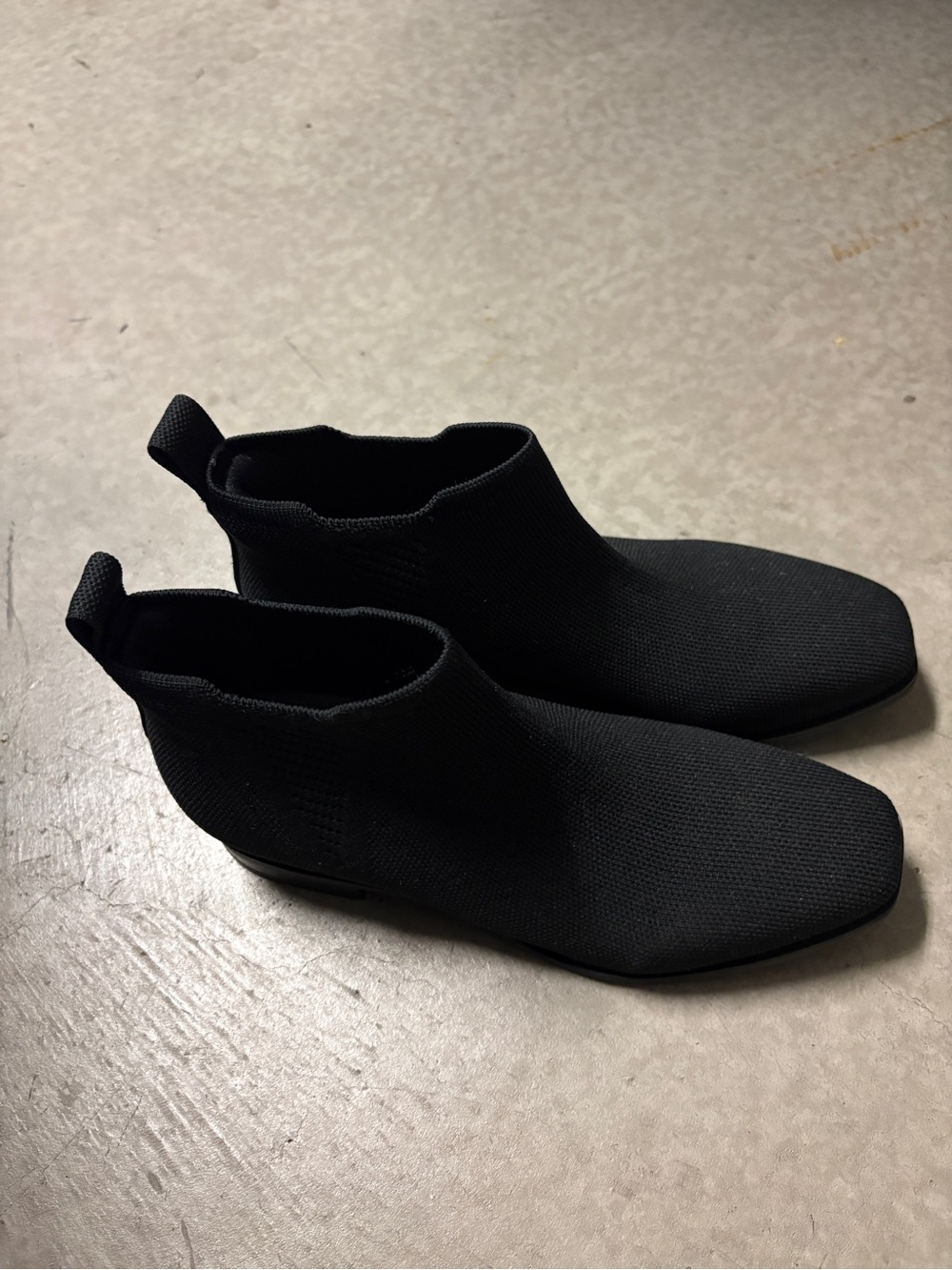 Vivaia Square-Toe Water-Repellent Chelsea Ankle Boots (Ryan Pro) in Black - Picture 2 of 3